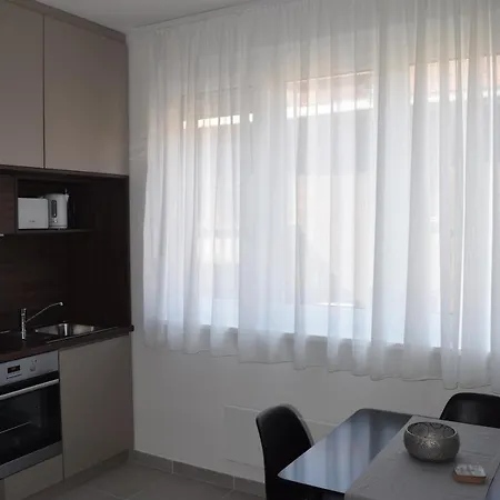Bohemian Rhapsody Apartment Belgrade