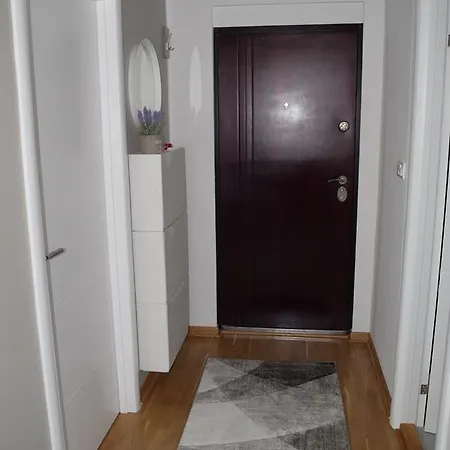 Bohemian Rhapsody Apartment Belgrade